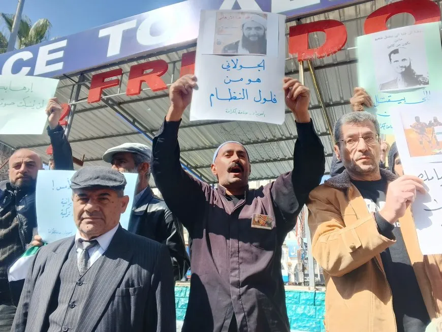 Çalakgerên Siwêdayî komkujiyên peravê protesto kir