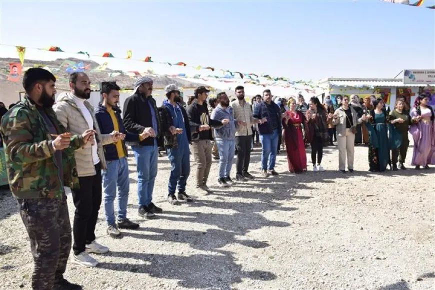 Şêniyên Çiyayê Kezwanê 8'ê Adarê pîroz kir