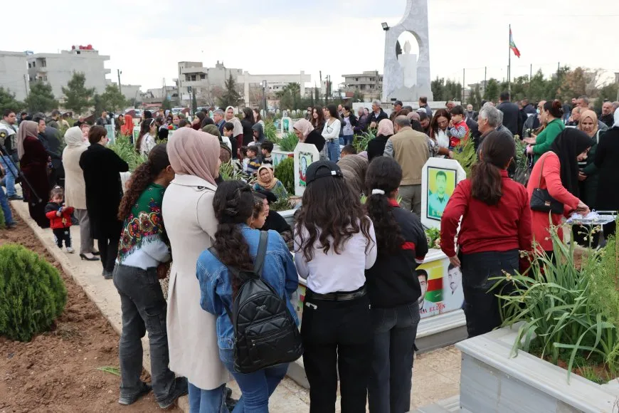 Di salvegera 11’an de şehîdên Komkujiya Şaredariya Gel hatin bibîranîn