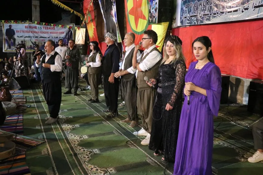 Kurê xwe yê şehîd bi stranan oxir kir