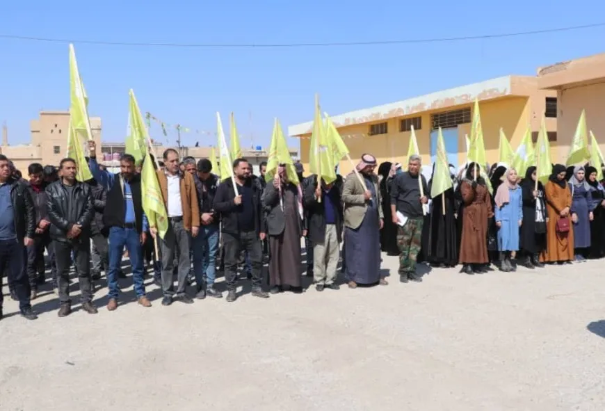 Di salvegera serhildanê de banga hevgirtina ji bo avakirina Sûriyeke demokratîk