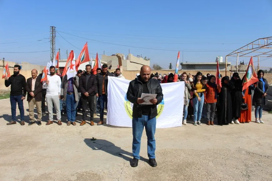 Di salvegera serhildanê de banga hevgirtina ji bo avakirina Sûriyeke demokratîk