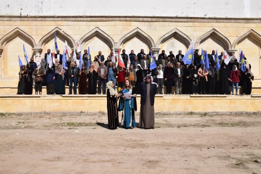 Di salvegera serhildanê de banga hevgirtina ji bo avakirina Sûriyeke demokratîk