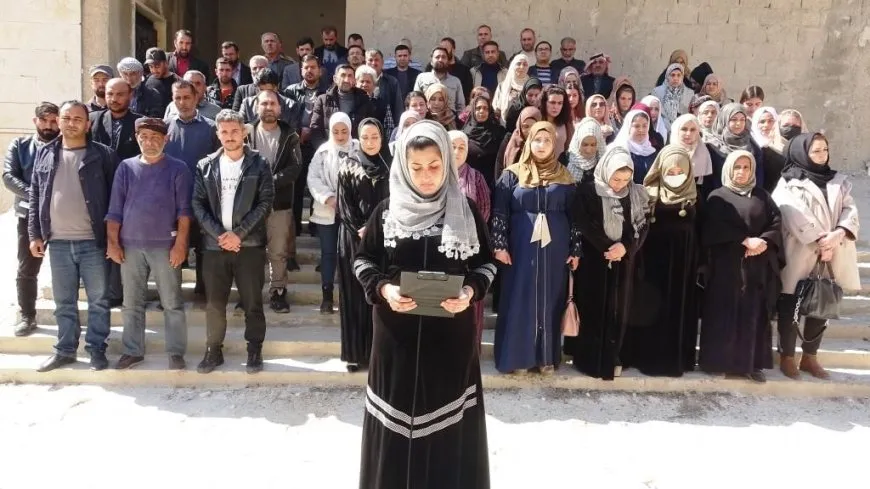 Di salvegera serhildanê de banga hevgirtina ji bo avakirina Sûriyeke demokratîk
