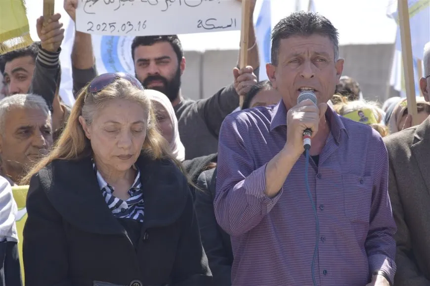 ‛Danezana destûrî nûnertiya me nake’