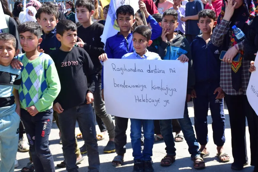‛Danezana destûrî nûnertiya me nake’