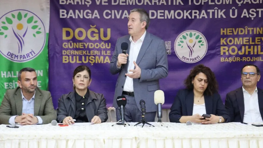 ‛Meşa me ya demokratîk dest pê kir’