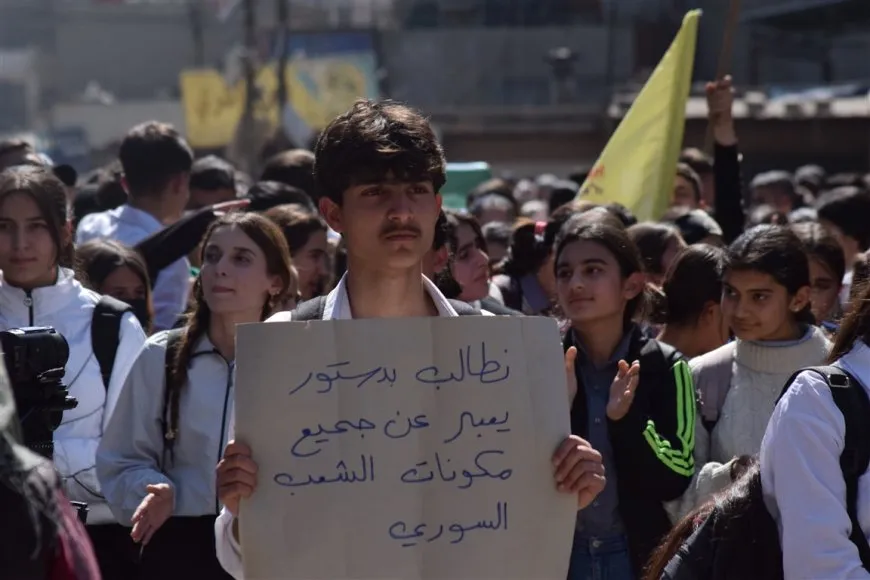 ‛Danezana destûrî nûnertiya me nake’