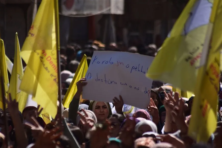 ‛Danezana destûrî nûnertiya me nake’