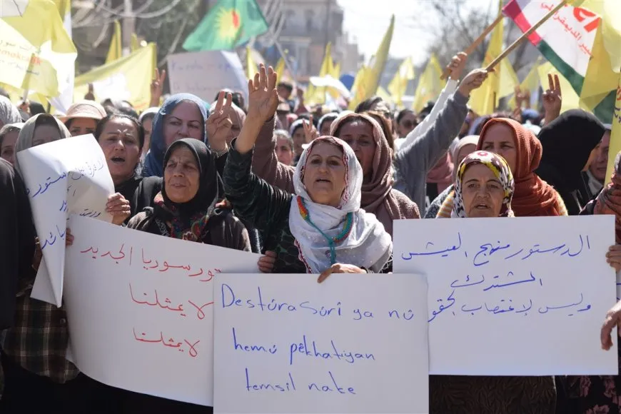 ‛Danezana destûrî nûnertiya me nake’