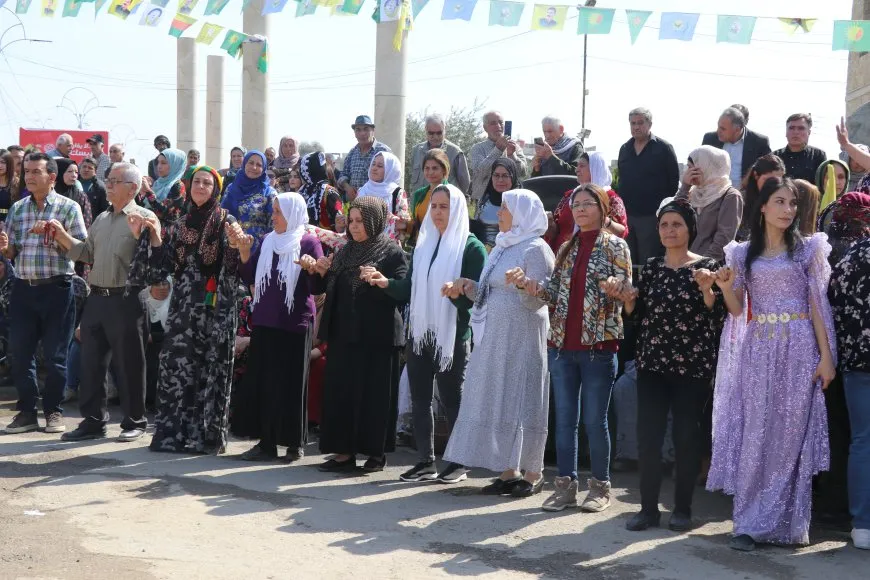 Li 7 navendên kantona Cizîrê dê pîrozbahiyên Newrozê li dar bikevin