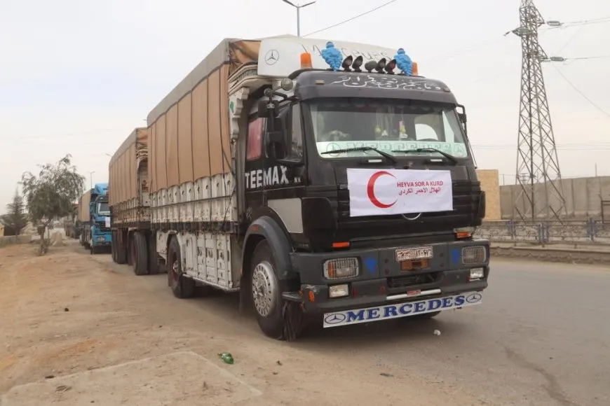 Karwana alîkariyan ji Reqayê ber bi peravê ve kete rê
