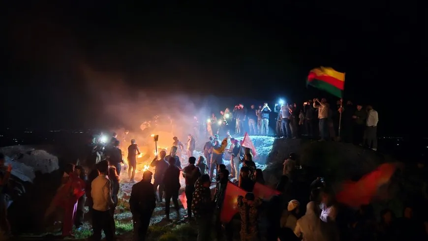 Piştî çend salan ji qedexeyê agirê Newrozê li çiyayê Kokebê hat pêxistin