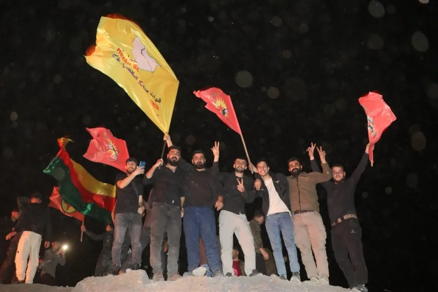 Piştî çend salan ji qedexeyê agirê Newrozê li çiyayê Kokebê hat pêxistin