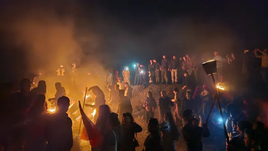 Piştî çend salan ji qedexeyê agirê Newrozê li çiyayê Kokebê hat pêxistin