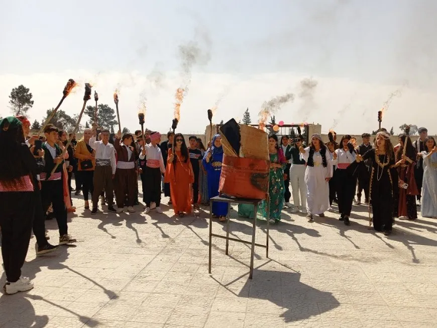 Pîrozbahiyên Newrozê li kantona Cizîrê dewam dikin
