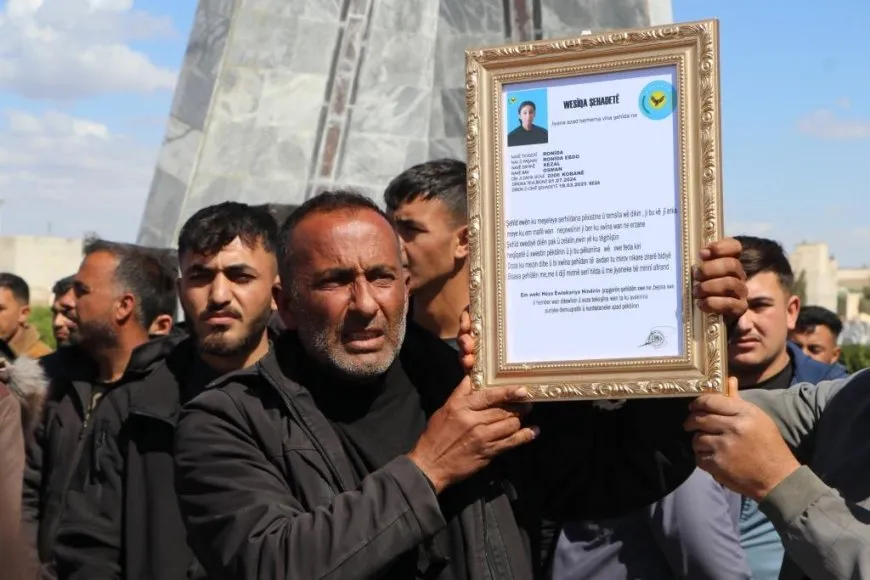  Şehîd Ronîda bi merasîmeke biheybet hat oxirkirin