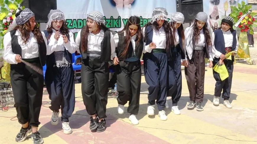 Şêniyên Eyn Îsayê Newroz pîroz kir