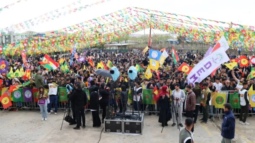 Li 14 navendên bakurê Kurdistanê Newroz bi coşeke mezin tê pîroz kirin