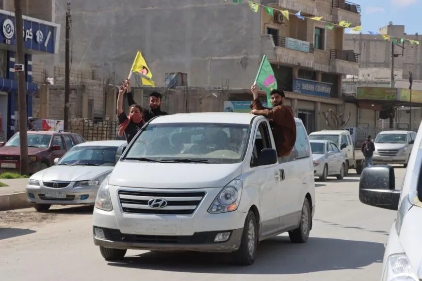 Gelê Kobanê nobedarên Bendava Tişrînê pêşwazî kirin
