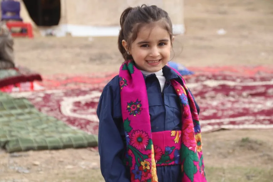 Bi coşeke mezin bi hezaran xelkê Bakur û Rojhilatê Sûriyeyê berê xwe didin qadên Newrozê