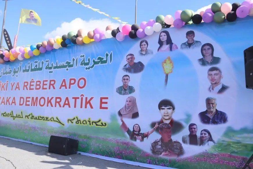 Bi coşeke mezin bi hezaran xelkê Bakur û Rojhilatê Sûriyeyê berê xwe didin qadên Newrozê