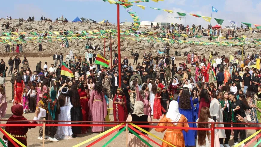 Meşaleya Newroza 2025’an gelê Sûriyeyê anî gel hev