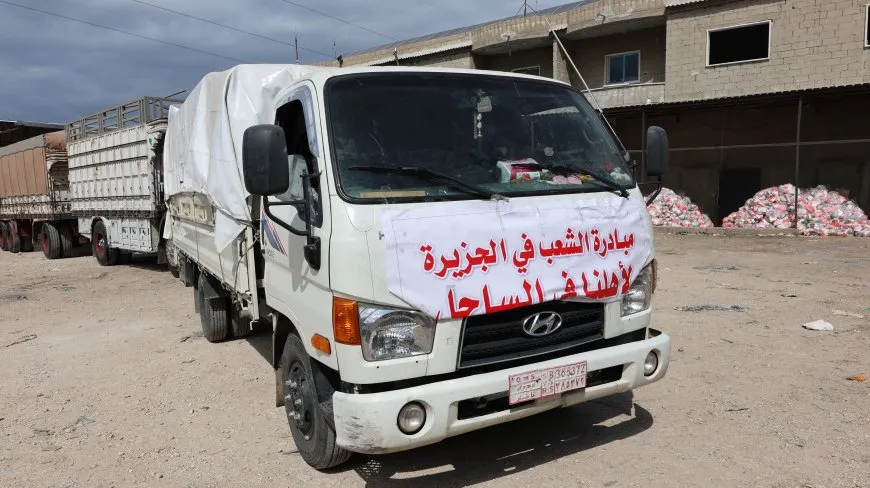 Xelkê peravê spasiya gelê Bakur û Rojhilatê Sûriyeyê kir