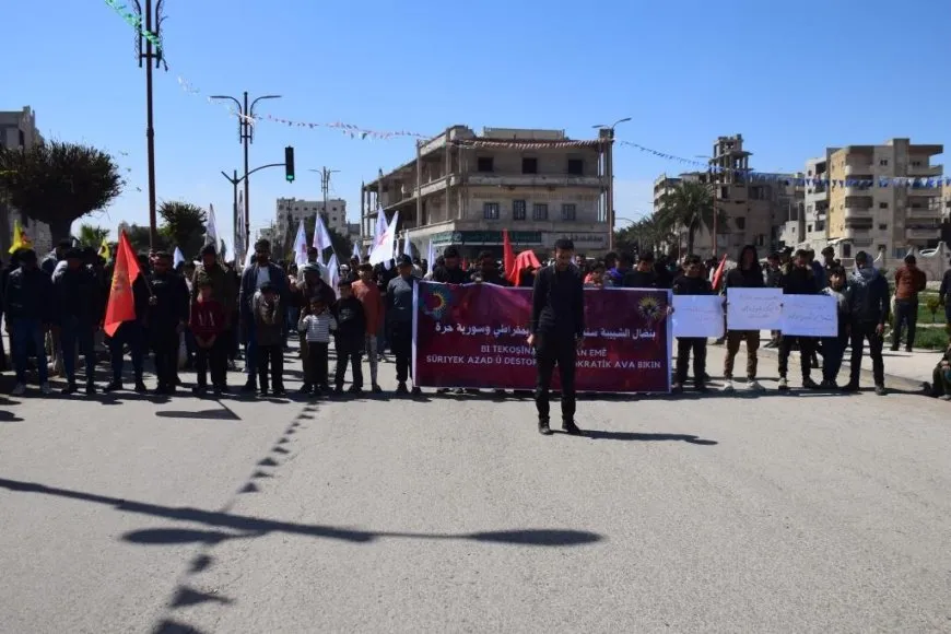 Ciwan li dijî ‘Danezana Destûrî’ meşiyan