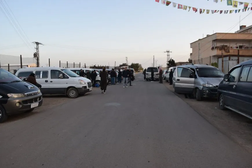 Şêniyên 3 bajaran berê xwe dan Bendava Tişrînê