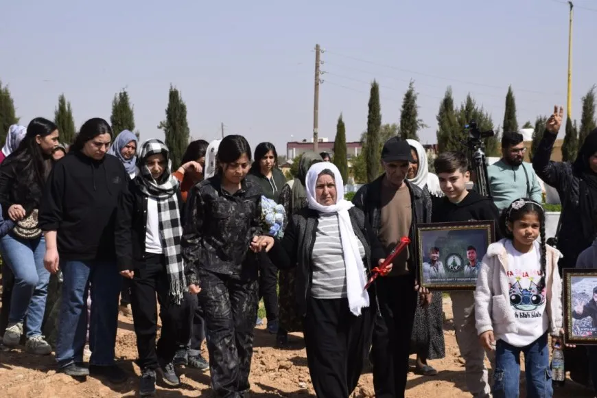 Rojnamevan Egîd Roj di çilrojiya xwe de hat bibîranîn