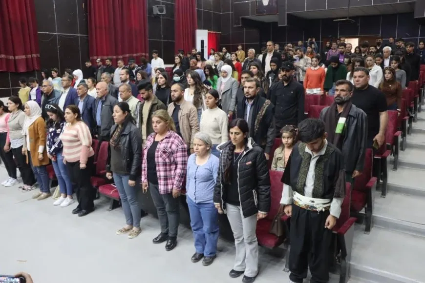 Di Roja Şanoyê ya Cîhanê de şano hatin pêşkêşkirin