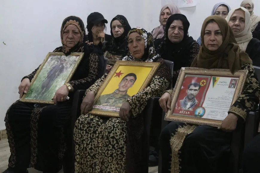 Şehîdên mehên Sibat û Adarê û Hefteya Lehengiyê hatin bibîranîn