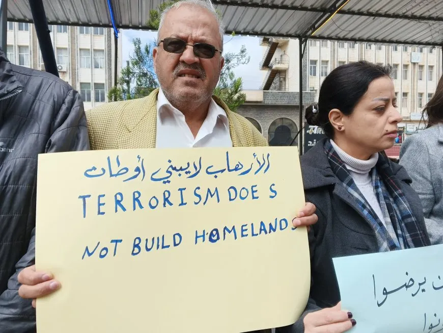 Li Siwêdayê hikumeta nû hat protestokirin