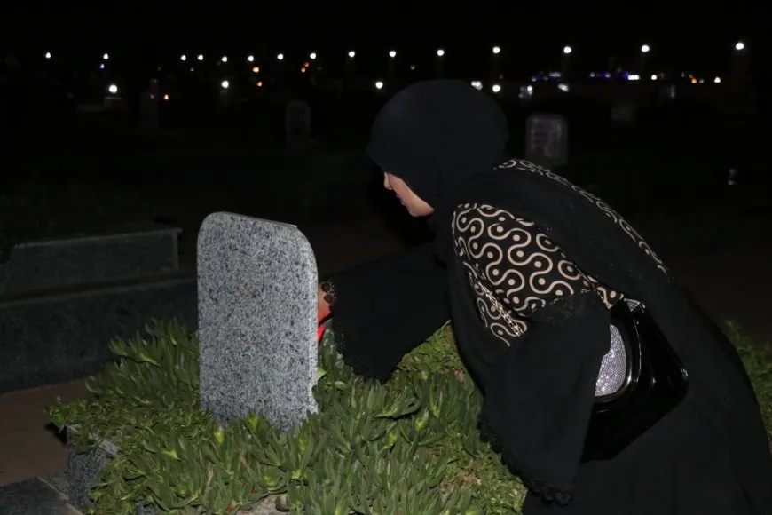 Xelkê Bakur û Rojhilatê Sûriyeyê bi boneya Cejna Remezanê serdana gorên şehîdan kir