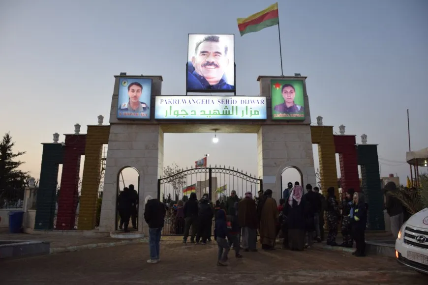 Bi wesîleya cejnê serdana gorên şehîdan hat kirin