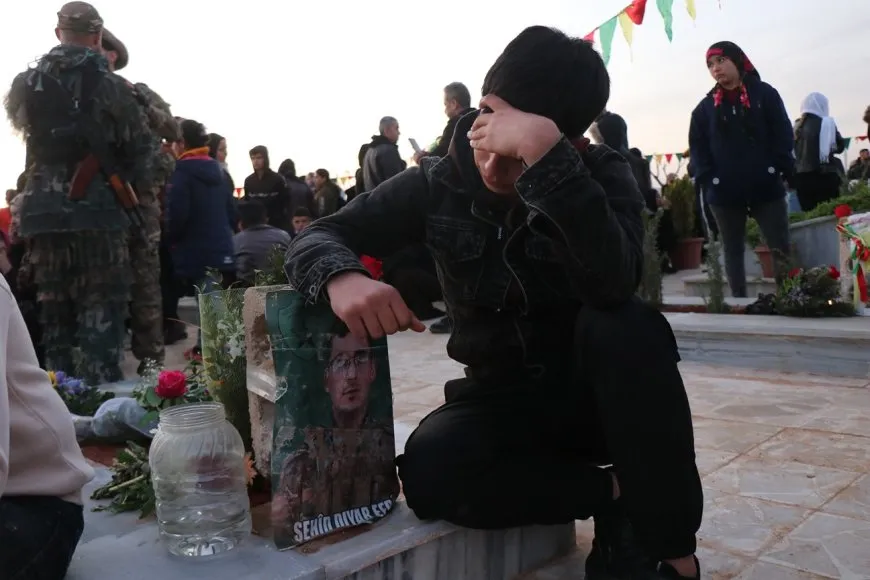 Bi wesîleya cejnê serdana gorên şehîdan hat kirin