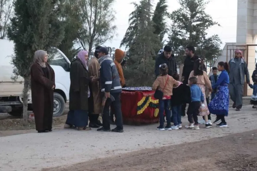 Bi wesîleya cejnê serdana gorên şehîdan hat kirin