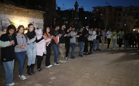 Ciwanên Helebê  bi boneya 4’ê Nîsanê şahiyek li dar xist