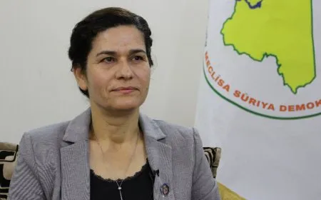 Îlham Ehmed: Serdana Bendava Tişrînê ji bo Sûriyeya nû gaveke girîng e