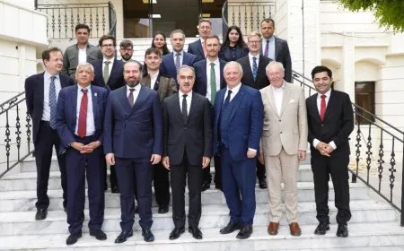 Şandeya Parlamenterên Îngilîstan-YE’yê piştî Başûr berê xwe dide Rojava