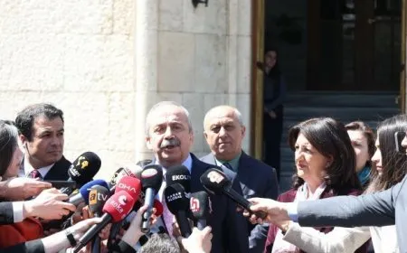Roja hevdîtina Şandeya Îmraliyê û Wezareta Dadê diyar bû