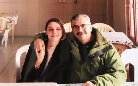 Keça Sirri Sureyya Onder: Rewşa bavê min îro baştir e