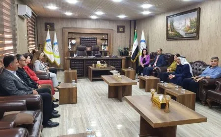 Şandeya DEM Partî û DBP’ê serdana Rêveberiya Xweser kir