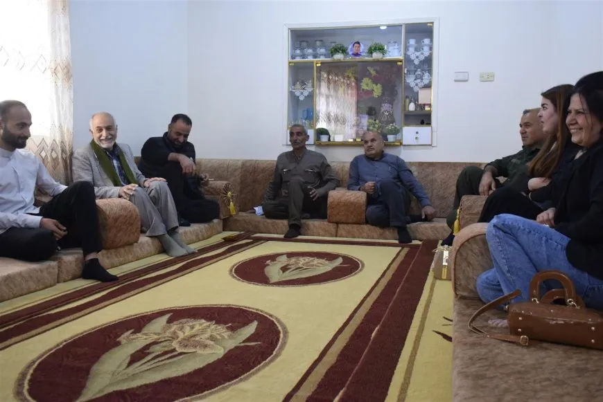 Di roja duyemîn a cejnê de malbatên şehîdan hatin ziyaretkirin