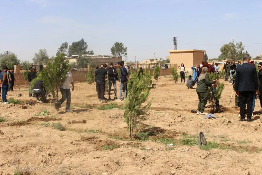 4’ê Nîsanê bi şahî û çandina daran hat pîrozkirin