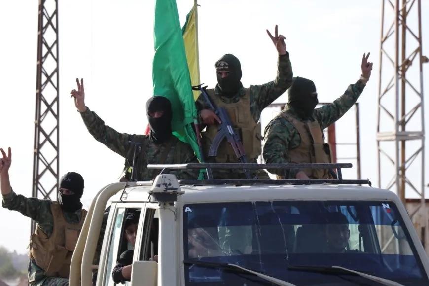 Hêzên leşkerî yên ji Şêxmeqsûd û Eşrefiyê vekişiyane gihîştin Tebqayê