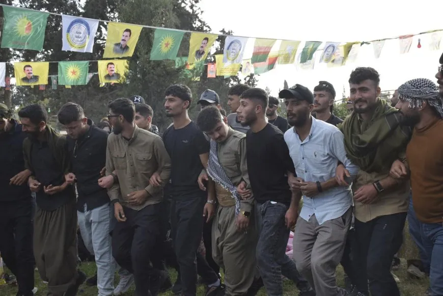 Bi boneya rojbûna Rêber Apo pîrozbahiyên dîrokî hatin lidarxistin