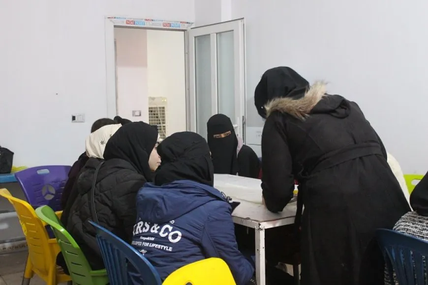 Navenda bihêzkirina jinan; Weqfa Jinên Azad
