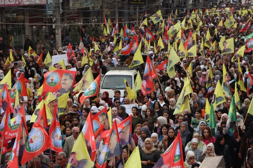 Bi hezaran kesî banga azadiya fîzîkî ya Rêber Abdullah Ocalan kir